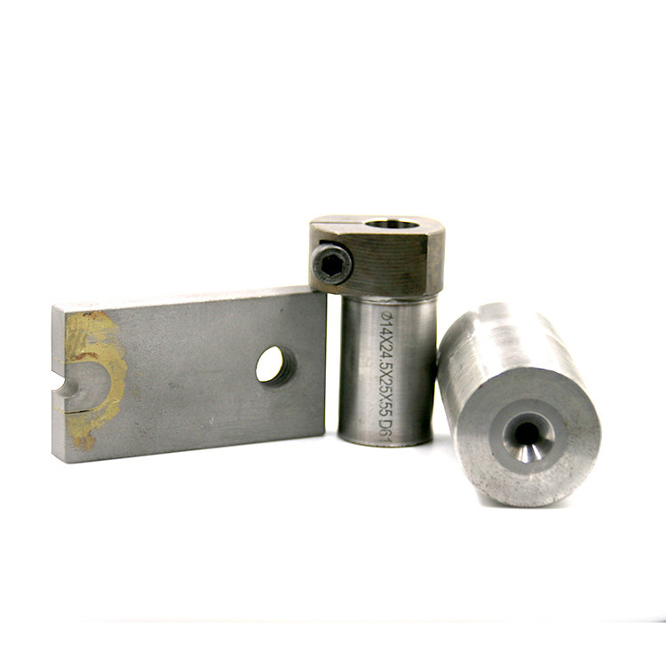 Screw Carbide Die Unang Punch Die At First Punch Case
